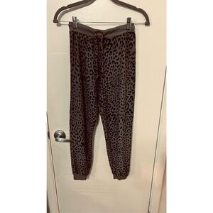 Chaser Cozy Leopard Print Gray Black Knit Pants Size XS